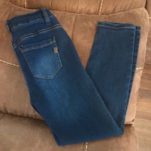 Size 26 1822 brand skinny jeans- New Condition